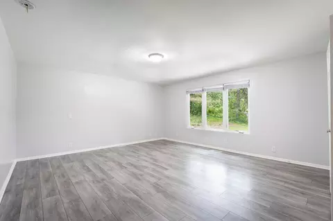 Living - 12111 S Sherman Lake Dr, Augusta, MI 49012 photo 3 of 4