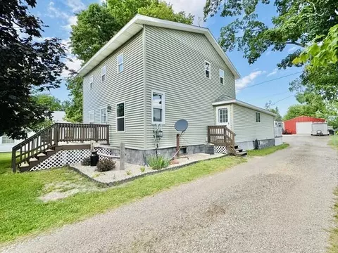 152 N Main St, Woodland, MI 48897