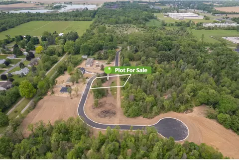 12 Gady Pines Dr, Adrian, MI 49221