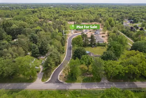 13 Gady Pines Dr, Adrian, MI 49221