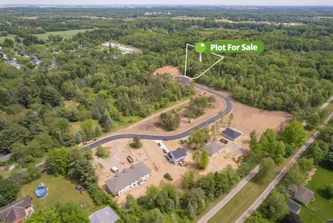 5 Gady Pines Dr, Adrian, MI 49221