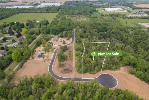 9 Gady Pines Dr, Adrian, MI 49221