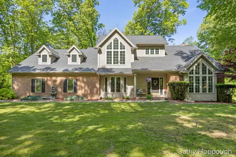 470 Caroline St, Ionia, MI 48846