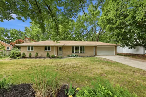 672 Jakway Ave, Benton Harbor, MI 49022
