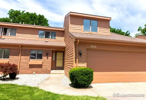 1353 Bent Tree Dr, Hudsonville, MI 49426