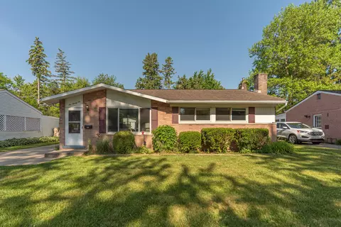 622 Rosemont Ave, Saline, MI 48176