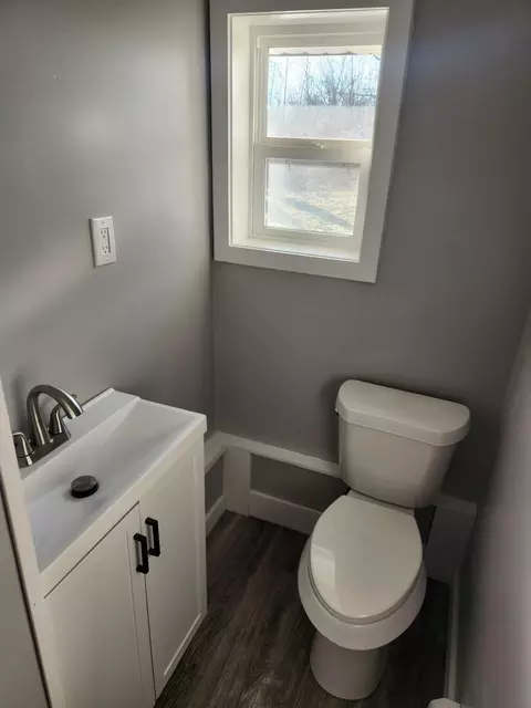 Bath - 13799 8th Ave, Marne, MI 49435 photo 1 of 1