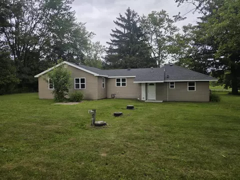 Exterior - 13799 8th Ave, Marne, MI 49435 photo 2 of 4
