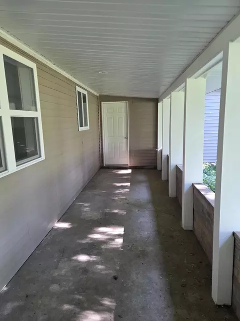 Exterior - 13799 8th Ave, Marne, MI 49435 photo 3 of 4