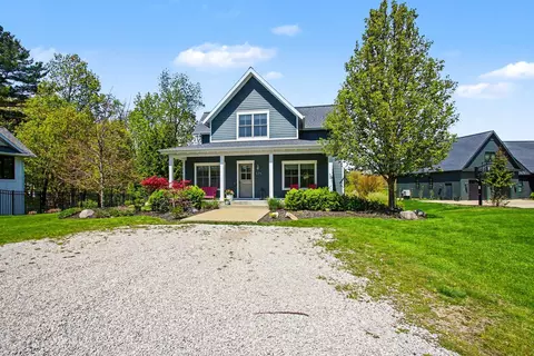 224 N Ferry St, Douglas, MI 49406