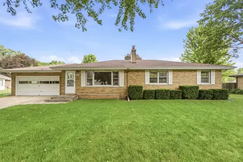1551 S Windsor Dr, St. Joseph, MI 49085