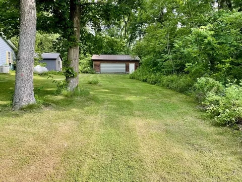 21632 N Everson Dr, Sturgis, MI 49091