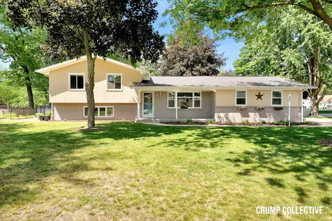 1467 Mapleview St SE, Grand Rapids, MI 49508