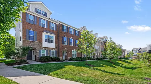 2843 Hardwick Rd, Ann Arbor, MI 48105