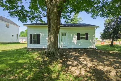 Exterior - 209 S River St, Evart, MI 49631 photo 1 of 3