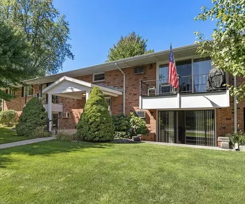 5350 Southbrook Ct #18, Hudsonville, MI 49426