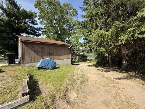 Exterior - 7314 N Central Ave, Brohman, MI 49312 photo 10 of 12