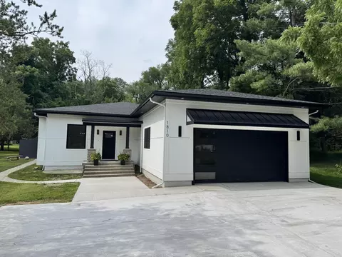 1810 Leonard St NW, Grand Rapids, MI 49534