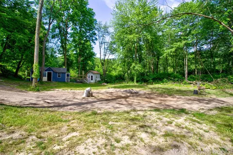 Exterior - 2135 Hilltop View Dr, Dorr, MI 49323 photo 10 of 12