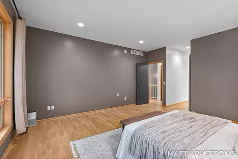 Bedroom - 2135 Hilltop View Dr, Dorr, MI 49323 photo 2 of 8