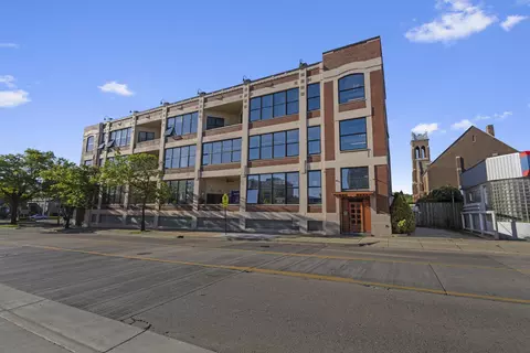 109 W Washington Ave #20, Jackson, MI 49201