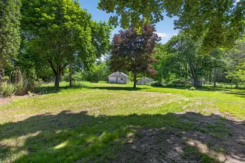 Exterior - 2627 Cooper St, Jackson, MI 49201 photo 8 of 10