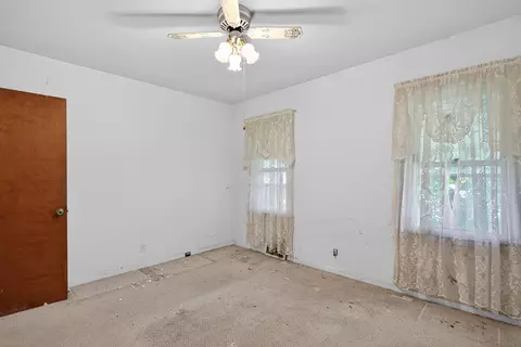 Bedroom - 2627 Cooper St, Jackson, MI 49201 photo 3 of 8