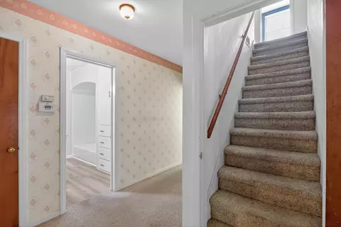 Entry Way - 2627 Cooper St, Jackson, MI 49201 photo 2 of 5