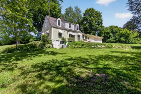 2627 Cooper St, Jackson, MI 49201