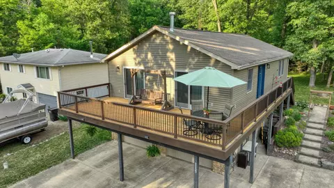 115 Ambler Dr, Brooklyn, MI 49230