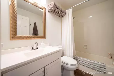 Bath - 7170 Spring St, Alanson, MI 49706 photo 2 of 3