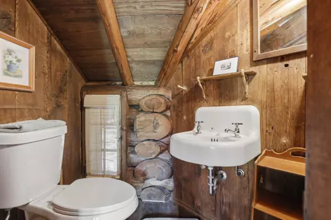 Bath - 6378 S Mac Rd, Baldwin, MI 49304 photo 3 of 7