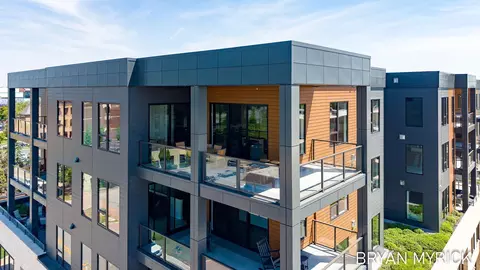 159 S River Ave #505, Holland, MI 49423