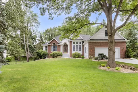494 Anchor Ln, Portage, MI 49002