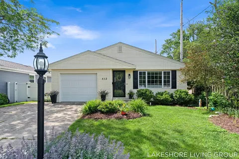 512 Orchard Ave, Grand Haven, MI 49417