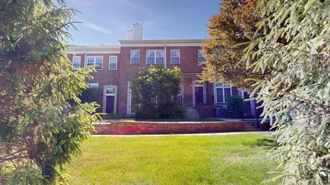 1908 Lindsay Ln, Ann Arbor, MI 48104