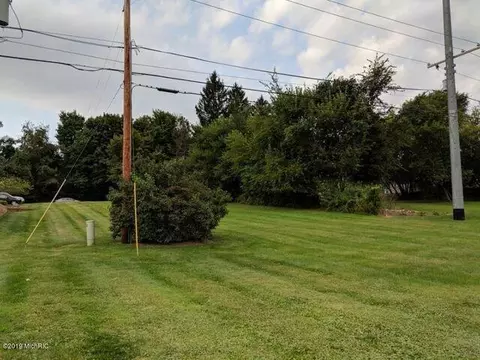 1025 E Front St, Buchanan, MI 49107 photo 5