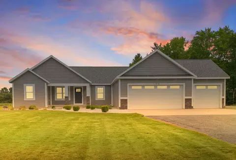 11839 Fillmore St, West Olive, MI 49460