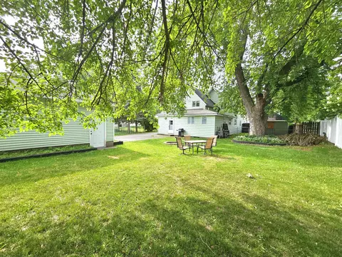 1212 24th St, Manistee, MI 49660