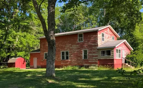 3909 Cloverville Rd, Fruitport, MI 49415