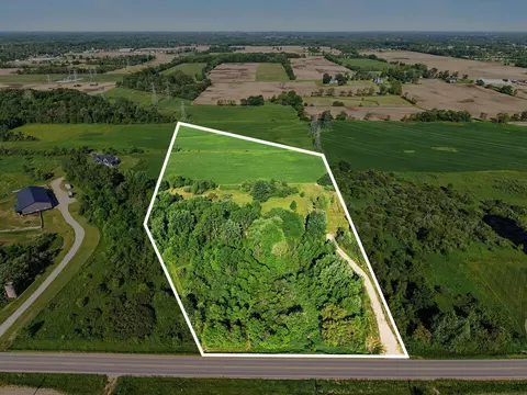 8983 36th Ave SW, Jenison, MI 49428
