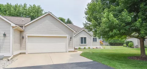 40 Oakdale Ln, Coldwater, MI 49036