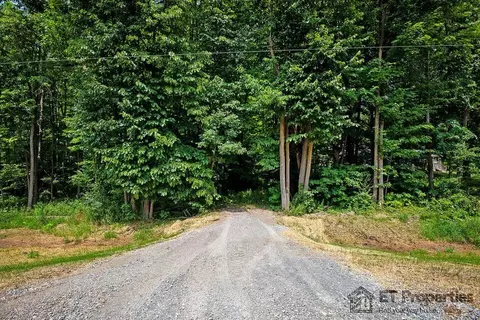8371 14 Mile Rd NE, Cedar Springs, MI 49319