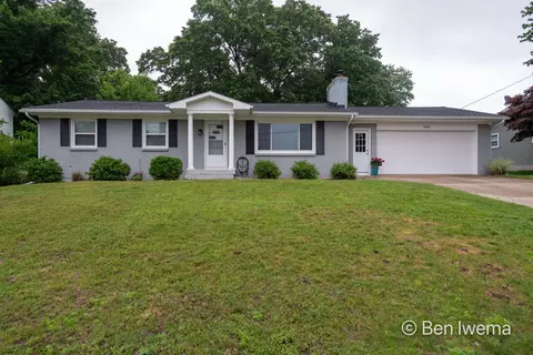 6900 Mildred Ave SE, Grand Rapids, MI 49508
