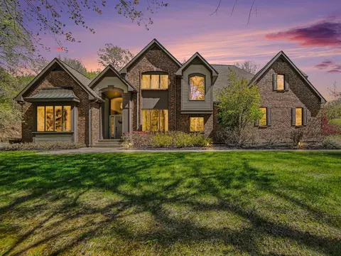 19168 Hoffmaster Dr, Spring Lake, MI 49456