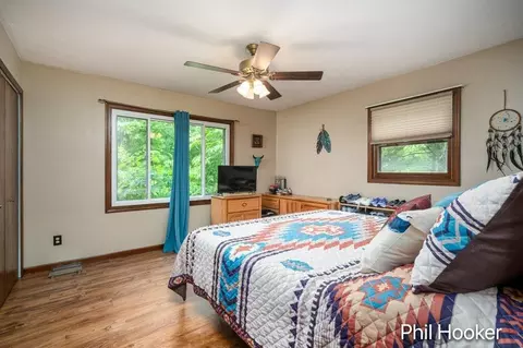 Bedroom - 5797 Ivan Rd, Saranac, MI 48881 photo 1 of 3