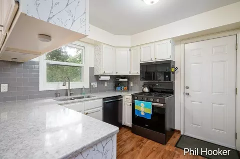 Kitchen - 5797 Ivan Rd, Saranac, MI 48881 photo 1 of 3