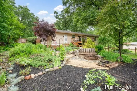 Exterior - 5797 Ivan Rd, Saranac, MI 48881 photo 7 of 17