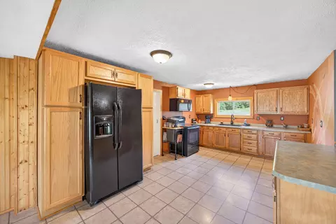 Kitchen - 4717 E Fillmore Rd, White Cloud, MI 49349 photo 3 of 6