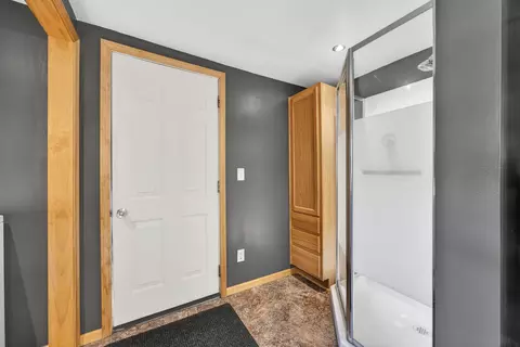Bath - 4717 E Fillmore Rd, White Cloud, MI 49349 photo 2 of 4